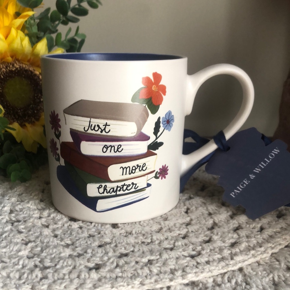 "Just One More Chapter" Book Lovers Ceramic Mug